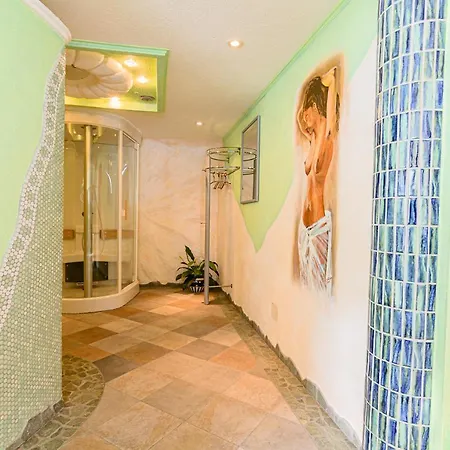 酒店 Familien Und Jugendhotel Gstemmerblick