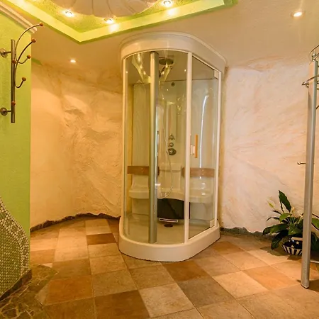 Familien Und Jugendhotel Gstemmerblick Hotel