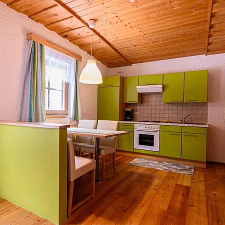 酒店 Familien Und Jugendhotel Gstemmerblick 3*