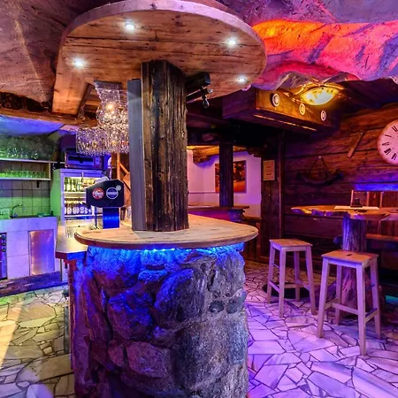 Hotel Familien Und Jugendhotel Gstemmerblick 3*