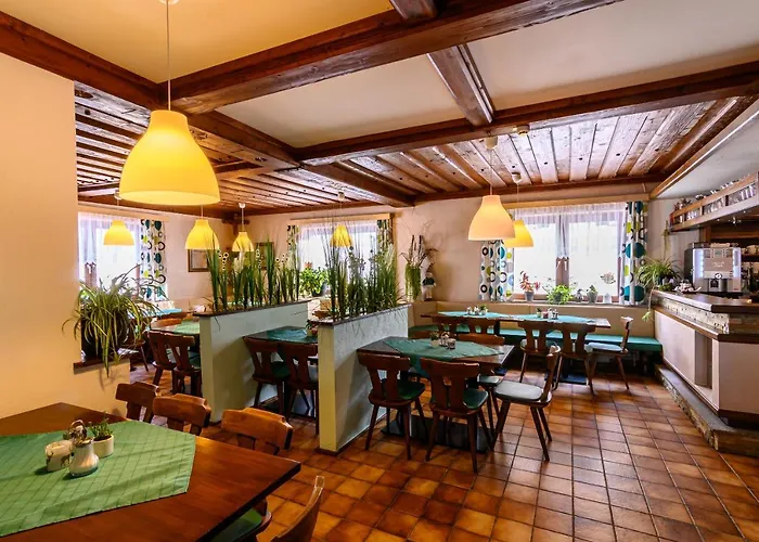 Hotel Familien Und Jugendhotel Gstemmerblick 3*