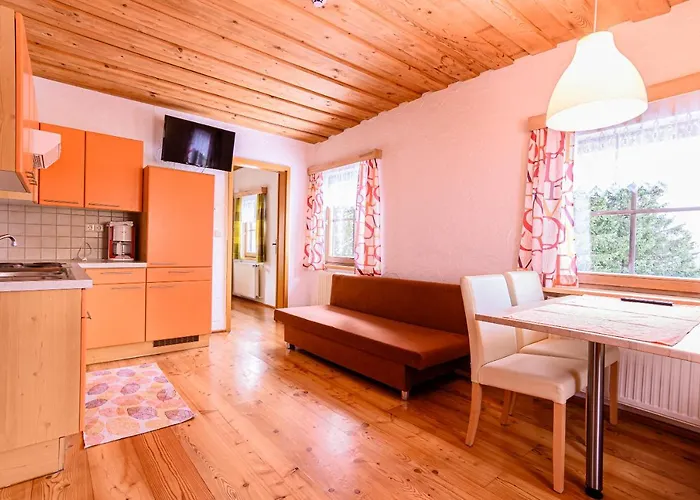 Familien Und Jugendhotel Gstemmerblick Hotel 3*