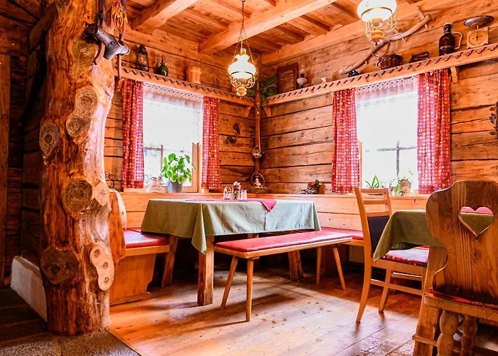 Familien Und Jugendhotel Gstemmerblick Hotel 3*